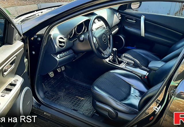 Черный Мазда 6, объемом двигателя 2.5 л и пробегом 194 тыс. км за 8500 $, фото 7 на Automoto.ua