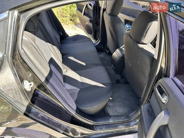 Черный Мазда 6, объемом двигателя 2 л и пробегом 180 тыс. км за 8000 $, фото 15 на Automoto.ua