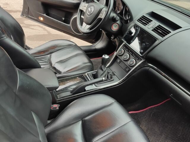 Черный Мазда 6, объемом двигателя 2.5 л и пробегом 318 тыс. км за 6700 $, фото 6 на Automoto.ua