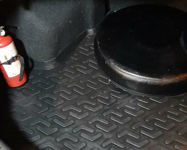 Черный Мазда 6, объемом двигателя 2.49 л и пробегом 239 тыс. км за 6500 $, фото 14 на Automoto.ua