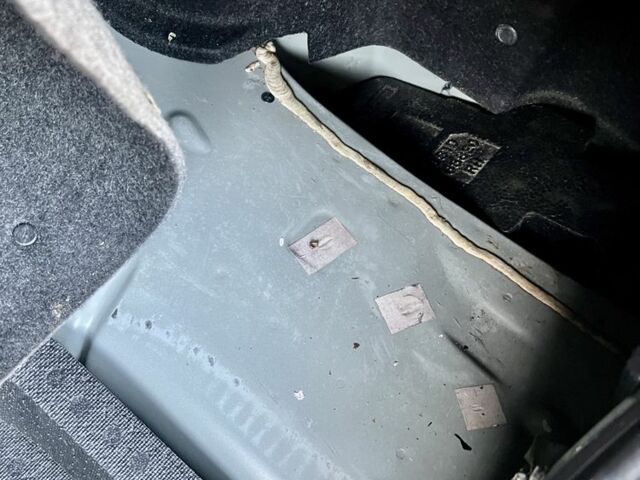 Черный Мазда 6, объемом двигателя 2.4 л и пробегом 234 тыс. км за 3699 $, фото 21 на Automoto.ua