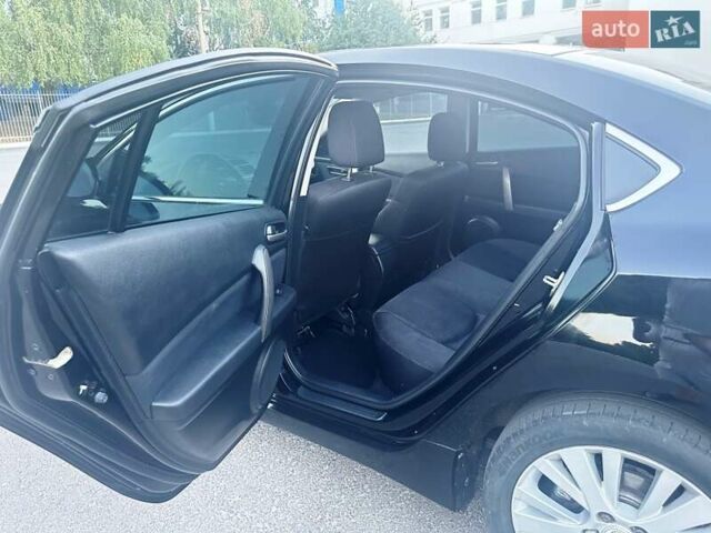 Черный Мазда 6, объемом двигателя 2 л и пробегом 239 тыс. км за 7000 $, фото 24 на Automoto.ua