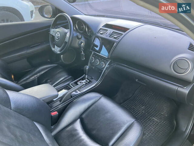 Черный Мазда 6, объемом двигателя 2 л и пробегом 180 тыс. км за 7700 $, фото 12 на Automoto.ua