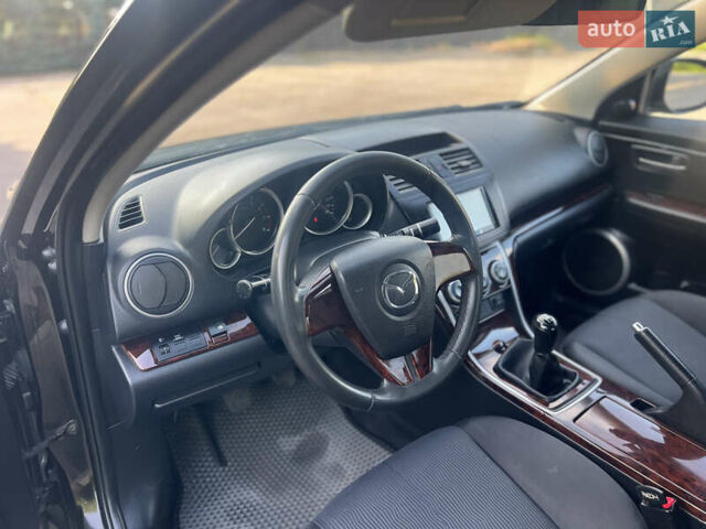 Чорний Мазда 6, об'ємом двигуна 1.8 л та пробігом 312 тис. км за 5500 $, фото 15 на Automoto.ua
