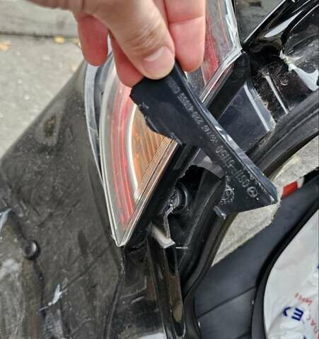 Чорний Мазда 6, об'ємом двигуна 2 л та пробігом 280 тис. км за 5300 $, фото 26 на Automoto.ua