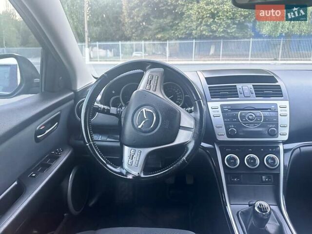 Чорний Мазда 6, об'ємом двигуна 2 л та пробігом 239 тис. км за 6900 $, фото 25 на Automoto.ua