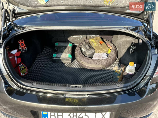 Чорний Мазда 6, об'ємом двигуна 2 л та пробігом 312 тис. км за 6600 $, фото 7 на Automoto.ua