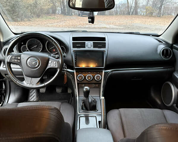 Чорний Мазда 6, об'ємом двигуна 2 л та пробігом 217 тис. км за 6700 $, фото 8 на Automoto.ua