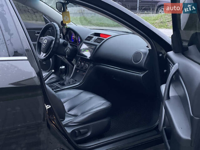Черный Мазда 6, объемом двигателя 2 л и пробегом 289 тыс. км за 6600 $, фото 29 на Automoto.ua