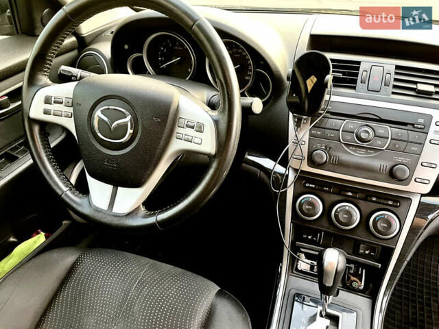 Черный Мазда 6, объемом двигателя 2 л и пробегом 248 тыс. км за 6800 $, фото 5 на Automoto.ua