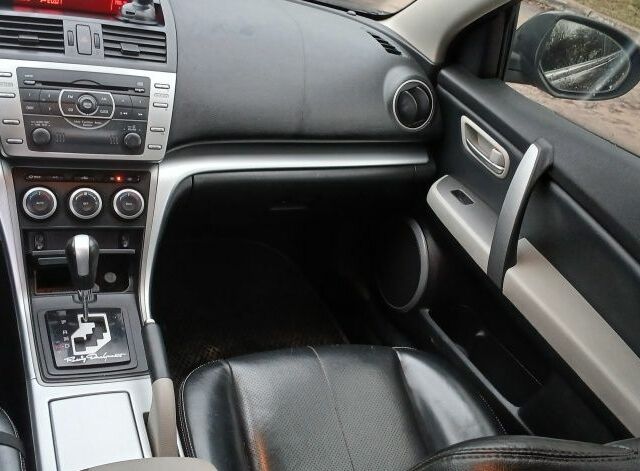 Чорний Мазда 6, об'ємом двигуна 2 л та пробігом 205 тис. км за 7400 $, фото 13 на Automoto.ua