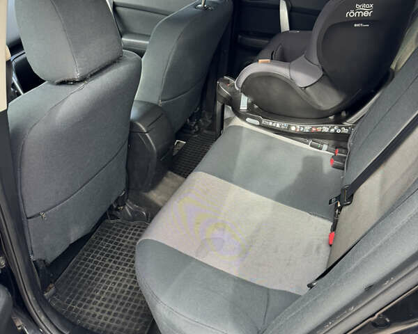 Черный Мазда 6, объемом двигателя 2 л и пробегом 227 тыс. км за 6173 $, фото 13 на Automoto.ua