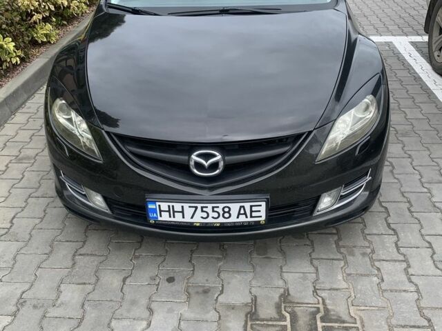 Черный Мазда 6, объемом двигателя 2 л и пробегом 370 тыс. км за 6000 $, фото 1 на Automoto.ua