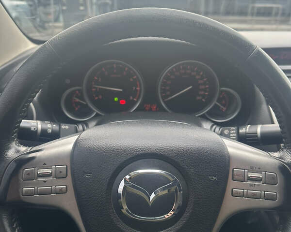 Черный Мазда 6, объемом двигателя 1.8 л и пробегом 238 тыс. км за 6800 $, фото 16 на Automoto.ua