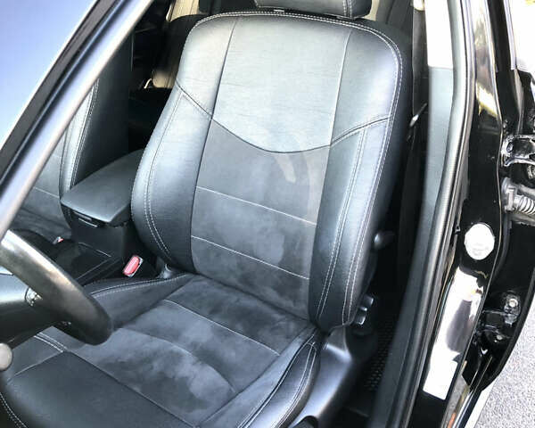 Черный Мазда 6, объемом двигателя 2 л и пробегом 119 тыс. км за 9200 $, фото 18 на Automoto.ua