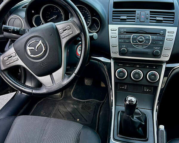 Чорний Мазда 6, об'ємом двигуна 2 л та пробігом 194 тис. км за 7500 $, фото 5 на Automoto.ua