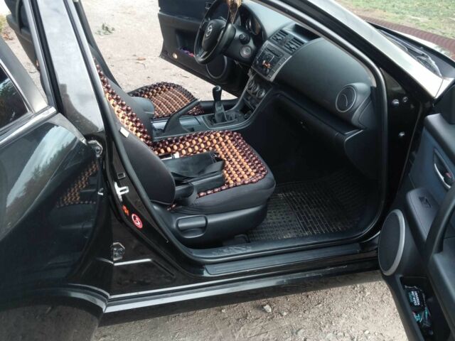 Чорний Мазда 6, об'ємом двигуна 1.8 л та пробігом 186 тис. км за 7500 $, фото 3 на Automoto.ua