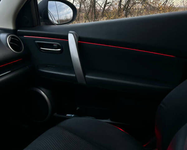 Чорний Мазда 6, об'ємом двигуна 2 л та пробігом 194 тис. км за 7500 $, фото 7 на Automoto.ua