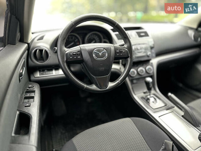 Черный Мазда 6, объемом двигателя 2 л и пробегом 169 тыс. км за 8200 $, фото 31 на Automoto.ua