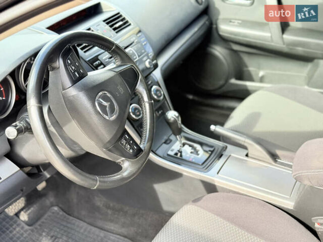 Черный Мазда 6, объемом двигателя 2 л и пробегом 169 тыс. км за 7850 $, фото 2 на Automoto.ua