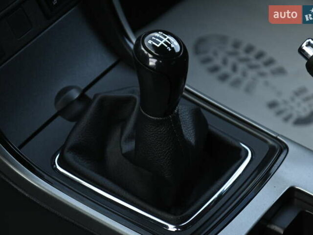 Черный Мазда 6, объемом двигателя 2.2 л и пробегом 321 тыс. км за 7500 $, фото 23 на Automoto.ua