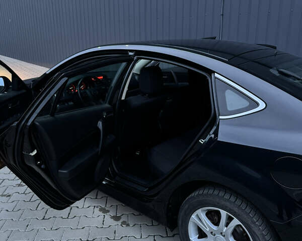 Черный Мазда 6, объемом двигателя 2 л и пробегом 201 тыс. км за 8100 $, фото 8 на Automoto.ua