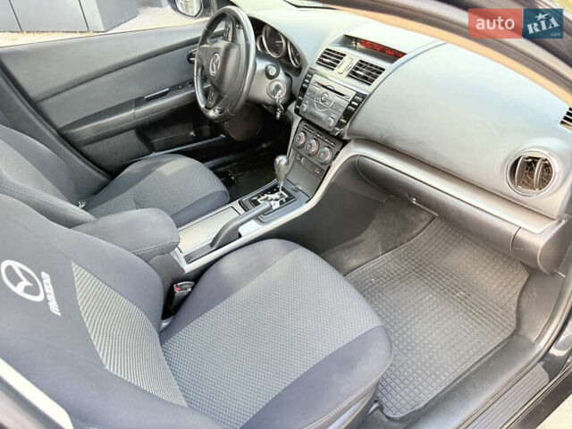 Черный Мазда 6, объемом двигателя 2 л и пробегом 169 тыс. км за 7850 $, фото 5 на Automoto.ua