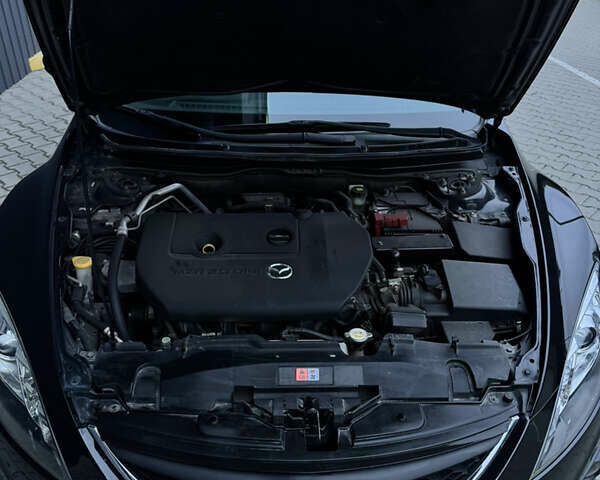Черный Мазда 6, объемом двигателя 2 л и пробегом 201 тыс. км за 8100 $, фото 3 на Automoto.ua
