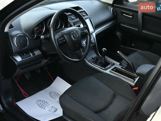 Черный Мазда 6, объемом двигателя 2.2 л и пробегом 321 тыс. км за 7500 $, фото 18 на Automoto.ua