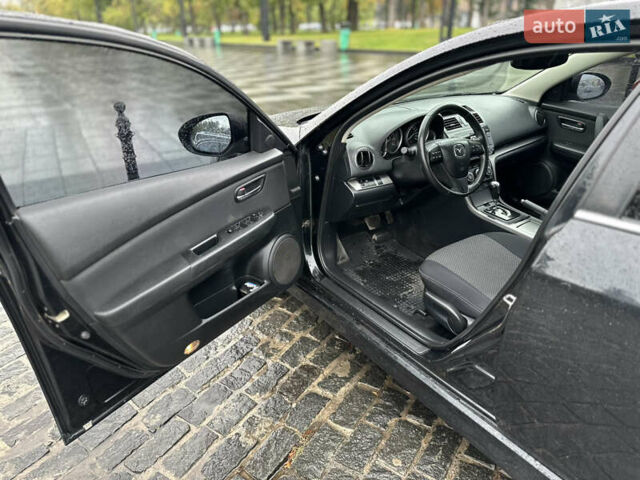 Черный Мазда 6, объемом двигателя 2 л и пробегом 169 тыс. км за 8200 $, фото 17 на Automoto.ua