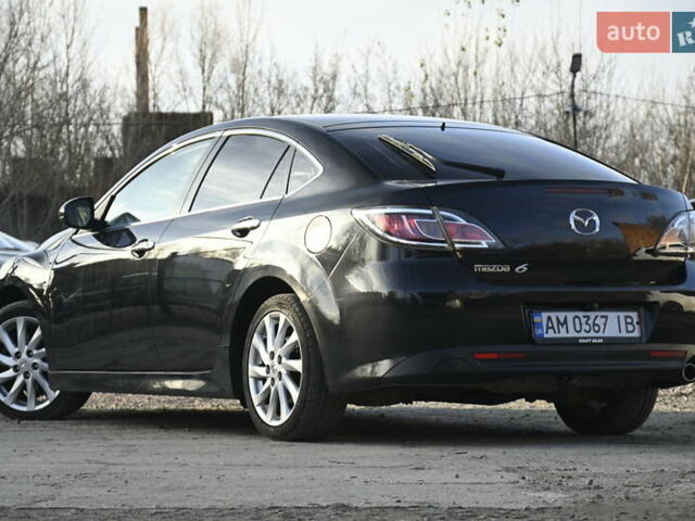 Черный Мазда 6, объемом двигателя 2.2 л и пробегом 321 тыс. км за 7500 $, фото 7 на Automoto.ua