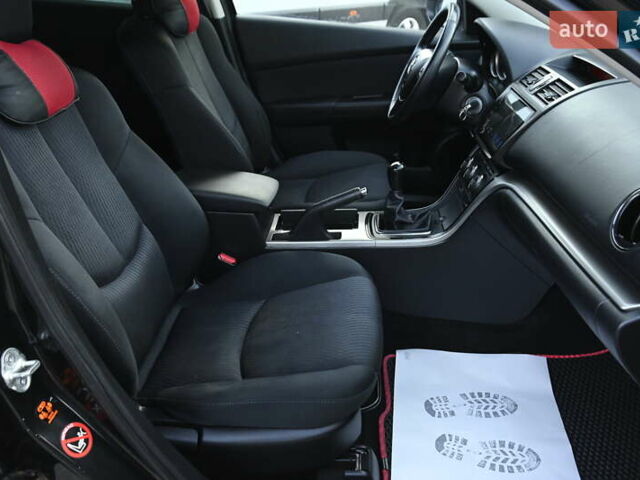 Черный Мазда 6, объемом двигателя 2.2 л и пробегом 321 тыс. км за 7500 $, фото 31 на Automoto.ua