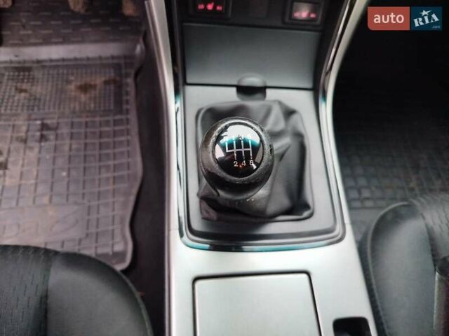 Черный Мазда 6, объемом двигателя 2 л и пробегом 180 тыс. км за 7800 $, фото 12 на Automoto.ua