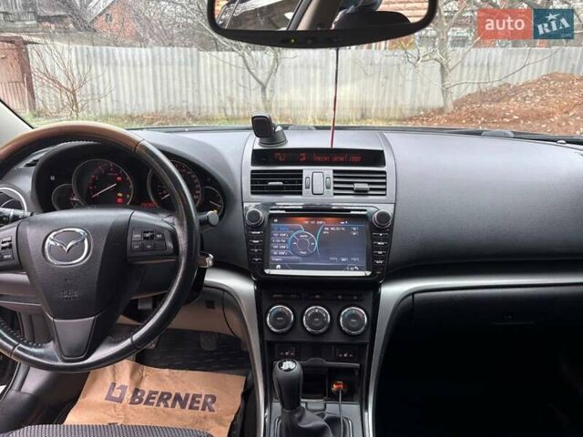 Чорний Мазда 6, об'ємом двигуна 1.8 л та пробігом 233 тис. км за 8000 $, фото 10 на Automoto.ua