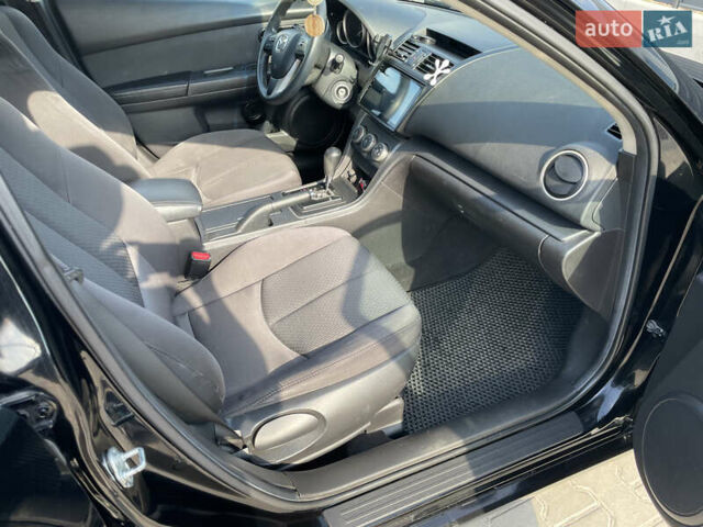 Чорний Мазда 6, об'ємом двигуна 2.49 л та пробігом 250 тис. км за 8199 $, фото 11 на Automoto.ua