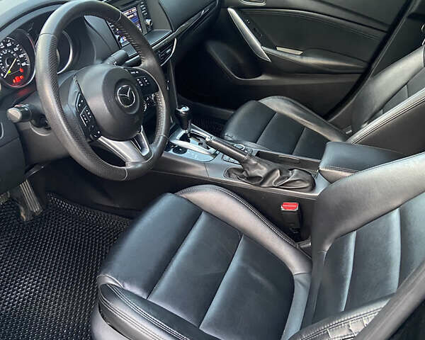 Черный Мазда 6, объемом двигателя 2.49 л и пробегом 310 тыс. км за 10200 $, фото 7 на Automoto.ua