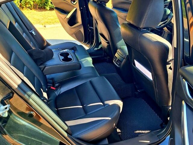 Чорний Мазда 6, об'ємом двигуна 2.5 л та пробігом 175 тис. км за 12200 $, фото 6 на Automoto.ua