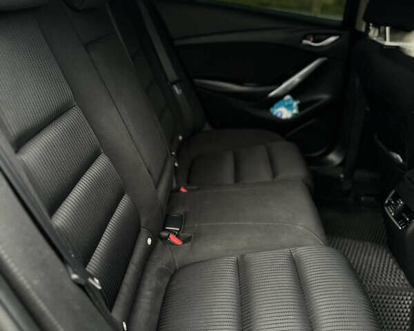 Черный Мазда 6, объемом двигателя 2.18 л и пробегом 280 тыс. км за 10500 $, фото 11 на Automoto.ua