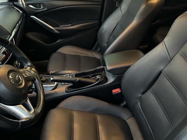 Черный Мазда 6, объемом двигателя 2.5 л и пробегом 152 тыс. км за 12400 $, фото 6 на Automoto.ua