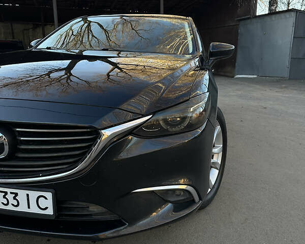 Черный Мазда 6, объемом двигателя 2.5 л и пробегом 280 тыс. км за 10200 $, фото 2 на Automoto.ua