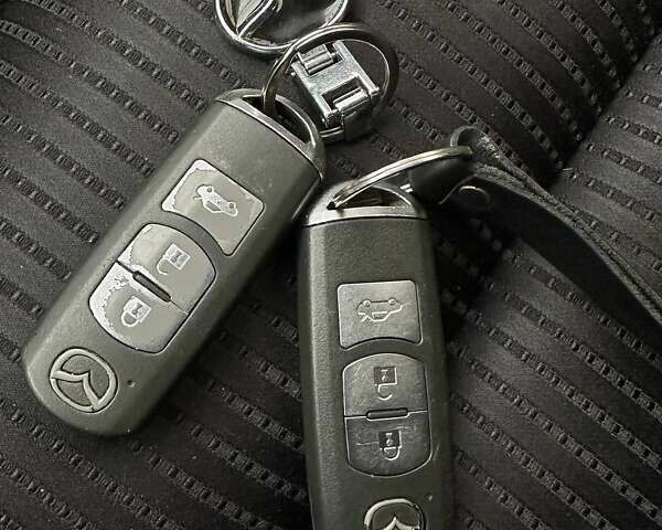 Черный Мазда 6, объемом двигателя 2.49 л и пробегом 198 тыс. км за 11500 $, фото 7 на Automoto.ua