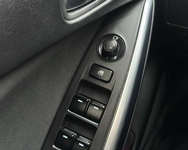 Черный Мазда 6, объемом двигателя 2.49 л и пробегом 198 тыс. км за 11500 $, фото 10 на Automoto.ua