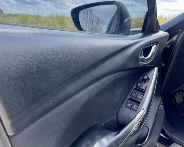 Черный Мазда 6, объемом двигателя 2.49 л и пробегом 189 тыс. км за 9500 $, фото 6 на Automoto.ua