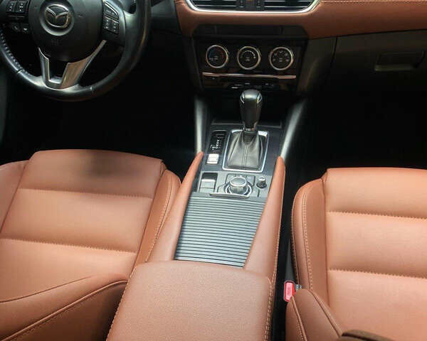 Черный Мазда 6, объемом двигателя 2.49 л и пробегом 143 тыс. км за 10500 $, фото 6 на Automoto.ua