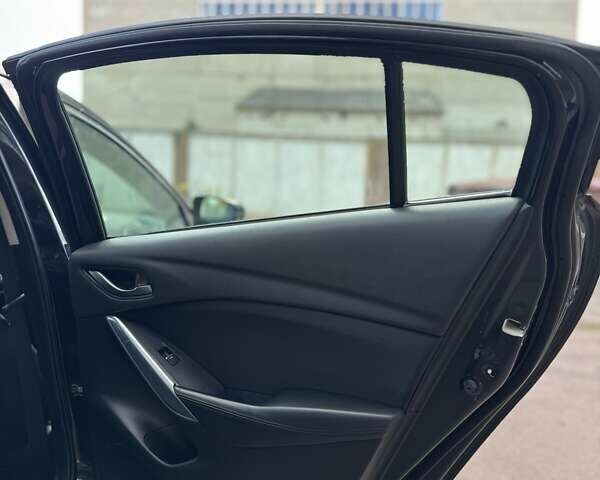 Черный Мазда 6, объемом двигателя 2.49 л и пробегом 225 тыс. км за 9500 $, фото 14 на Automoto.ua