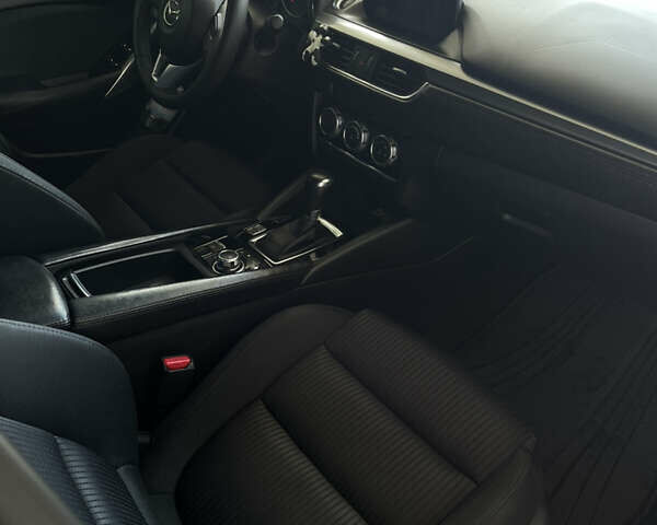 Черный Мазда 6, объемом двигателя 2.49 л и пробегом 217 тыс. км за 10900 $, фото 6 на Automoto.ua