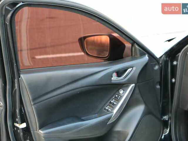 Черный Мазда 6, объемом двигателя 2.5 л и пробегом 179 тыс. км за 11700 $, фото 10 на Automoto.ua