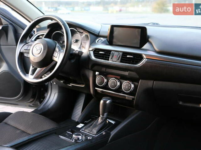 Черный Мазда 6, объемом двигателя 2.5 л и пробегом 179 тыс. км за 11700 $, фото 16 на Automoto.ua