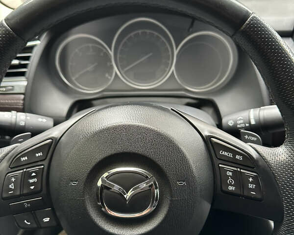 Черный Мазда 6, объемом двигателя 2.2 л и пробегом 160 тыс. км за 15500 $, фото 4 на Automoto.ua