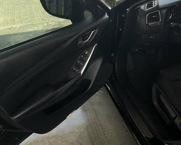 Черный Мазда 6, объемом двигателя 2.49 л и пробегом 217 тыс. км за 10900 $, фото 11 на Automoto.ua